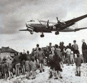 c54 plane landing in tempelhof airport